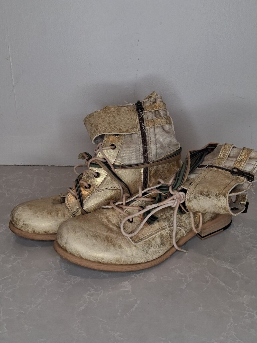 Gold Metallic Lace Up Boho Boots Size 9